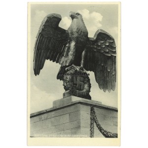 Giant eagle in Nürnberg party ground postcard