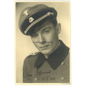SS-Standartenoberjunker portrait in Vienna 1943 SS-Standartenoberjunker portrait in Vienna 1943